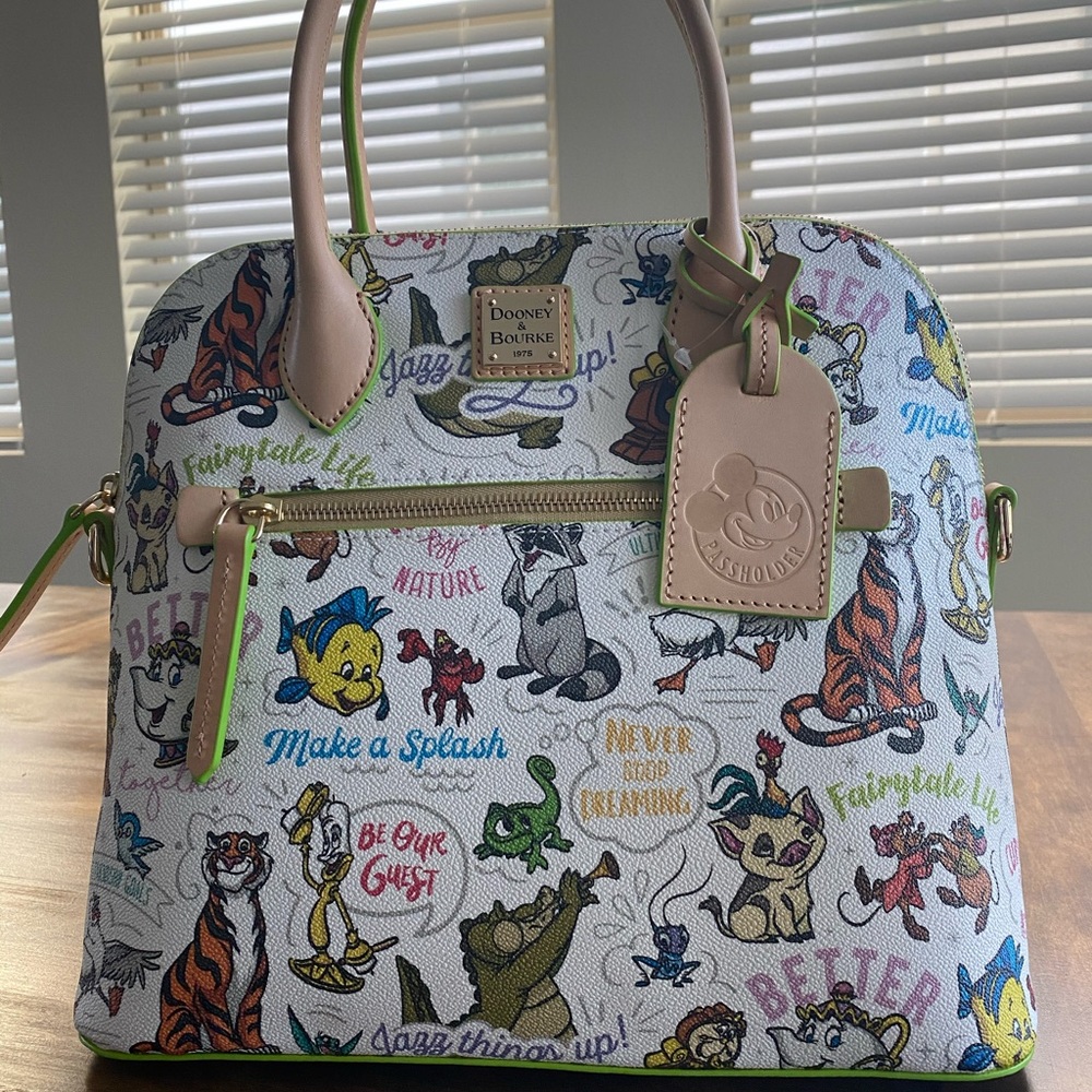 2021 Disney Sidekicks Passholder Satchel NWT